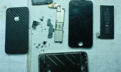 old-broken-iphone-4.jpg