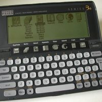 800px-psion_series_3a.jpg