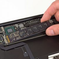 macbook_air_2012_ssd.jpg