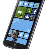 samsung-ativ-s-windows-phone-eight-smartphone-ifa-reveal-2.jpg