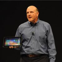 microsoft-surface-tablet-ballmer.jpg