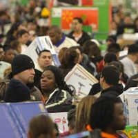 chi-walmart-moves-black-friday-earlier-on-than-001.jpg