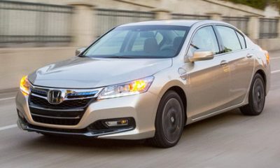 2014_honda_accord_phev_156_0.jpg