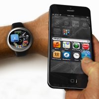 iWatch-iPhone-Interaction.jpg