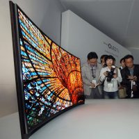 samsung_curved_oled_tv.jpg