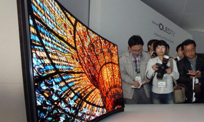 samsung_curved_oled_tv.jpg