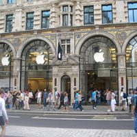 apple-store-london.jpg