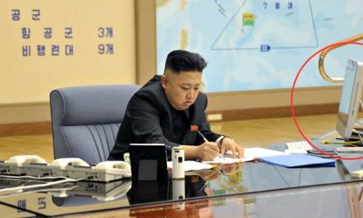 kim-jong-un-with-imac-at-desk.jpg