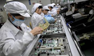 100606-foxconn-hmed-321p.grid-6x2.jpg