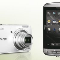 coolpix-s800c-front-back.jpg