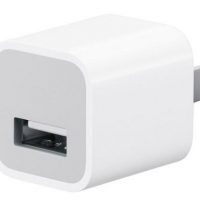 24570_09_deal_of_the_day_apple_usb_power_adapter_for_iphone_and_ipod_for_5_99_with_free_shipping.jpg