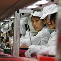 foxconn-workers-2.jpg