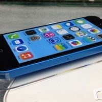 blue_iphone_5c-2.jpg