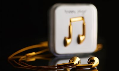 gold_18_carat_happyplugs.jpg