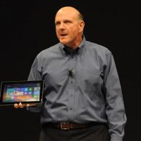 microsoft-surface-tablet-ballmer-2.jpg