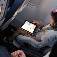 jetstar-buys-hundreds-of-ipads-for-airplane-passengers-2.jpg