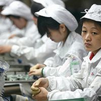 foxconn-workers-3.jpg