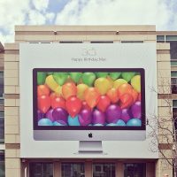 Apple_Mac_-anniversary_party_4.jpg