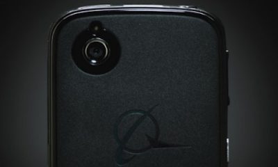 boeing-black-smartphone-443x300.jpg