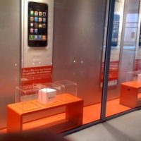 iphone-sfr-boutique_m.jpg