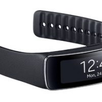 samsung-gear-fit_0ab44fcb59ff13f7.jpg