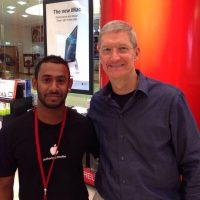 tim_cook_abu_dhabi.jpg