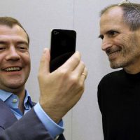 medvedev-steve_jobs.jpg