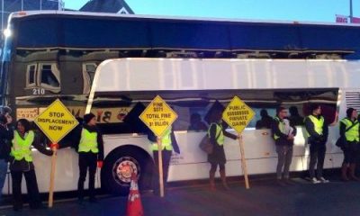 Manifestants contre les Google Bus