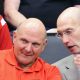 Ballmer et Adam Silver, commissaire NBA lors d'un match des Clippers