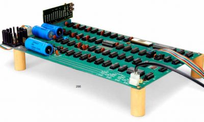 auctionapple1motherboard.jpg