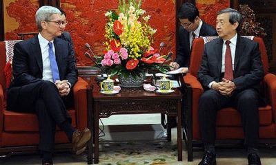 Tim Cook & Ma Kai