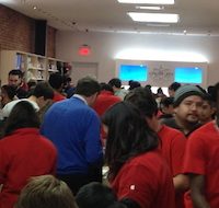 applestore_crowded_900.jpg