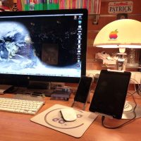 Lampe_Tournesol_avec_support_iPad_003.jpg