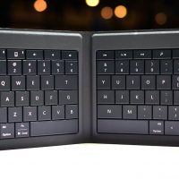 microsoftfoldablekeyboard2_1020-0.jpg
