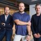 lan Dye, Jony Ive, et Richard Howarth (de gauche à droite)