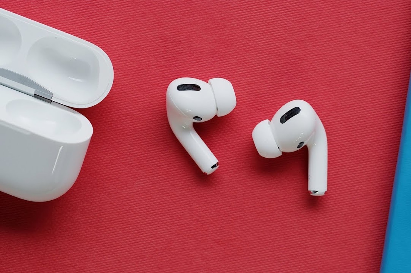 airpods-pro-mkbhd
