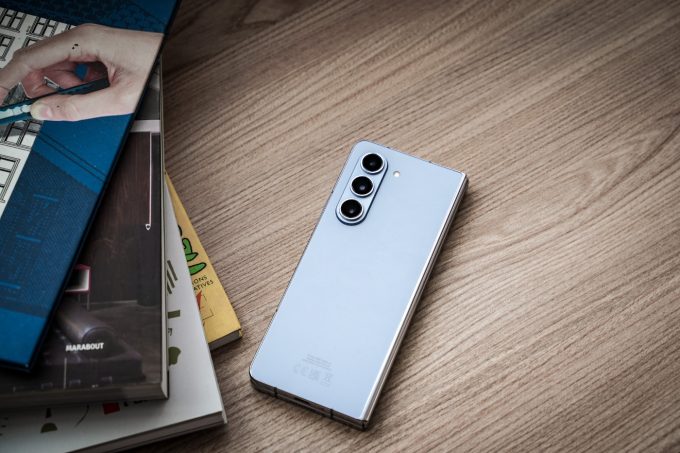 Samsung Galaxy Z Fold 5