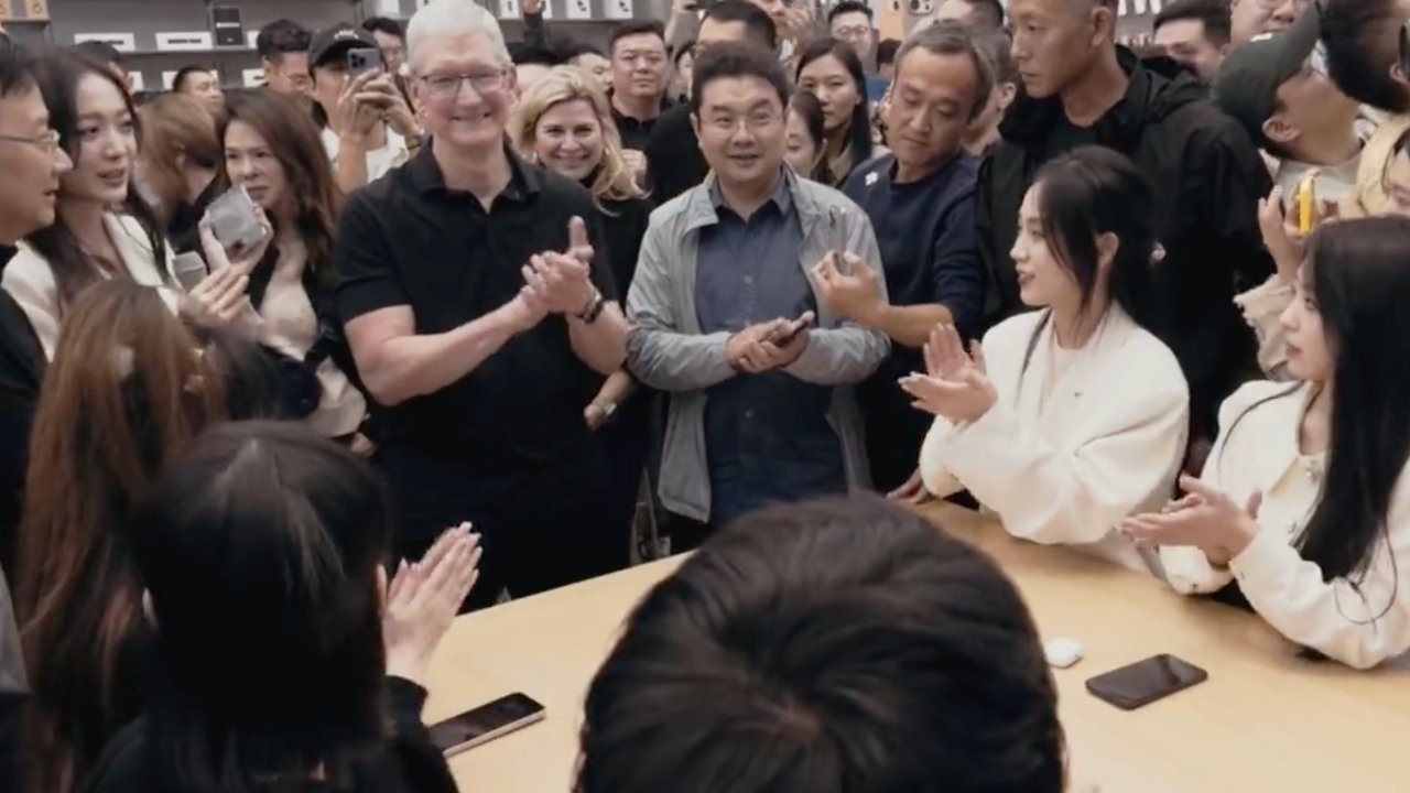 Tim cook apple store chengdu