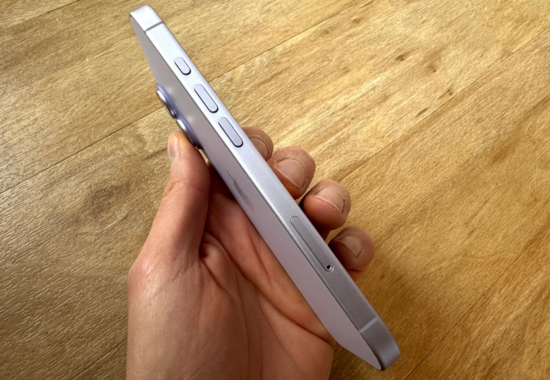 iPhone 17 boutons