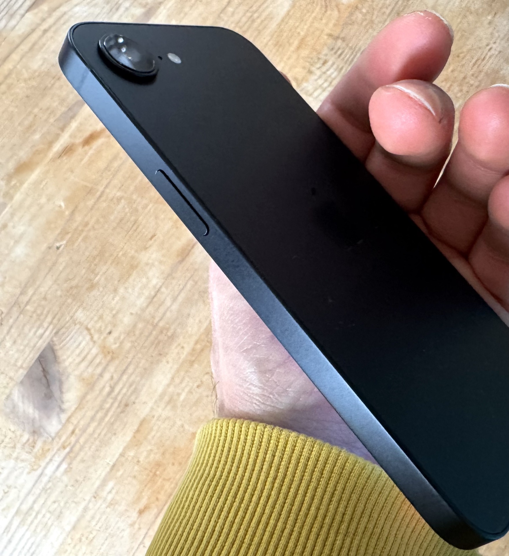 iPhone 17e bouton