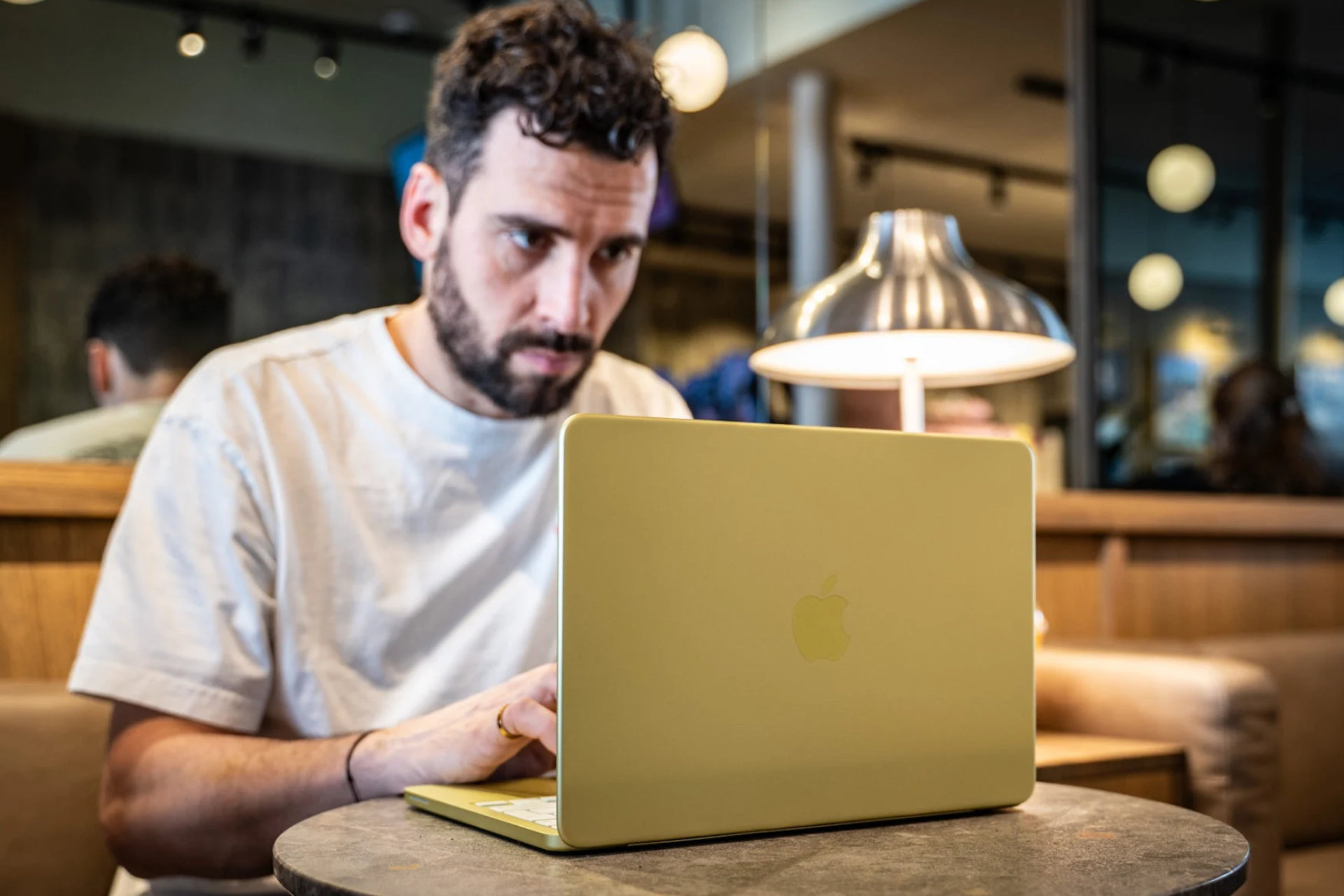 Macbook neo apple test
