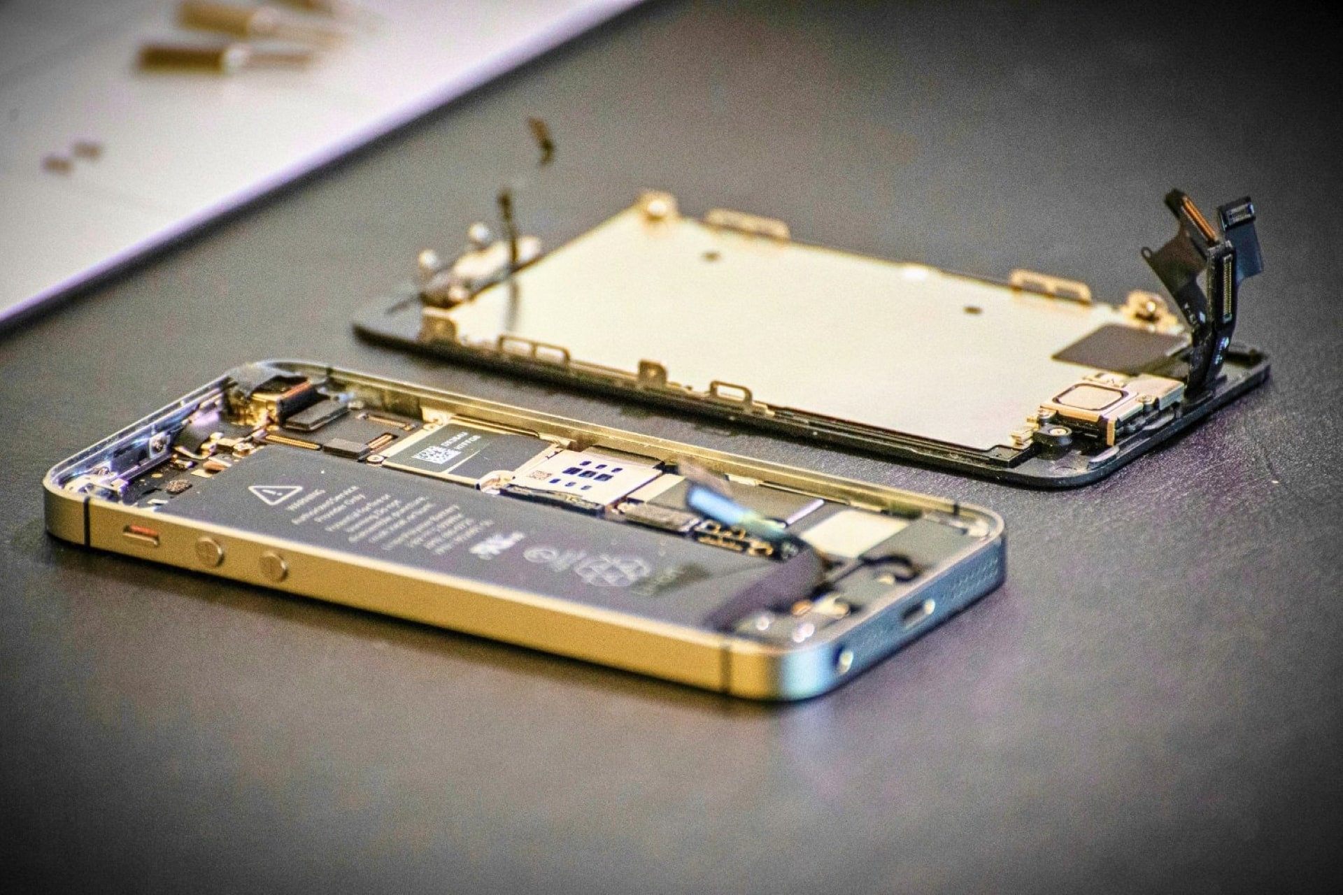 Réparation iPhone sav apple care